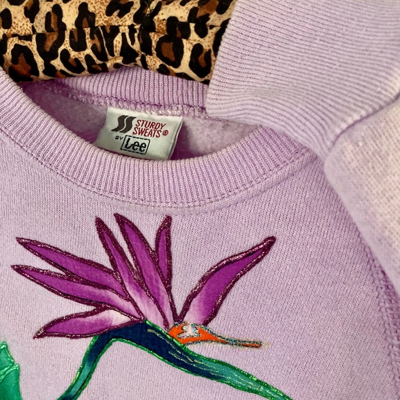 True Vintage 80s Lee Sweatshirt, Tropical Lavender, puffy paint appliqué, VGUC - Picture 8 of 9